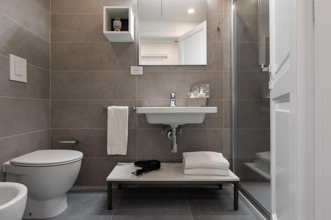 Oneweek Gaeta Suites And Apartments Екстер'єр фото