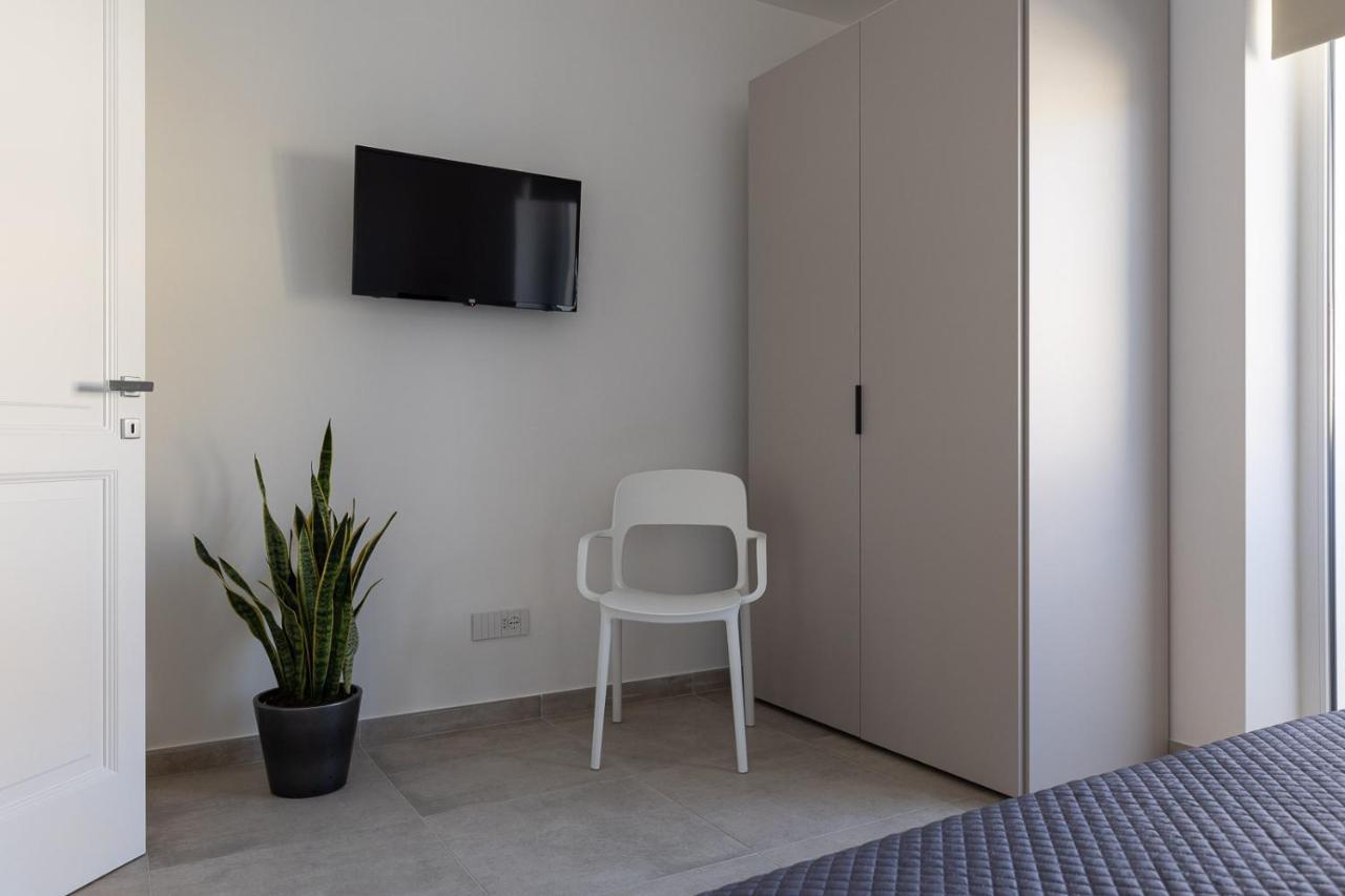 Oneweek Gaeta Suites And Apartments Екстер'єр фото